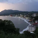 Casa Mexicana La Reyna