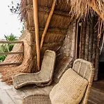 Bambu Gran Palas Hostal Party