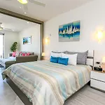 Stunning Marea With Stellar Oceanview Rooftop Pool!