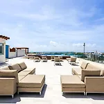 Stunning Marea With Stellar Oceanview Rooftop Pool!