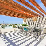Stunning Marea With Stellar Oceanview Rooftop Pool!