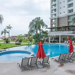Ocean Front Condo Sleeps 4 Adults-Grand Venetian T3000-1606