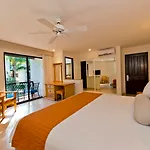 The Reef Playacar Beach Resort & Spa