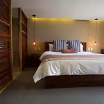 Hotel Helverica