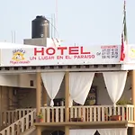 Gloria\'S Hotel