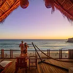 Hotel Nude Zipolite & Beach Club