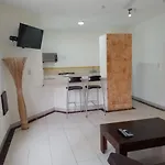 Angeles Suites & Hotel