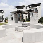 Hermoso Depto Con Alberca En El Condo La Luminaria Casonas Y Villas