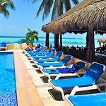 Nautibeach Condos Playa Norte