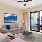 Villa La Valencia Beach Resort