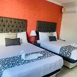 Hotel & Suites Bausan