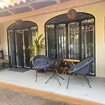 Casita Del Artista