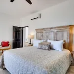 San Jose Del Cabo Oceanfront Condo - Pools And Beach