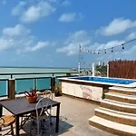Hotel \