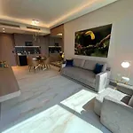 Safi Royal Luxury Metropolitan