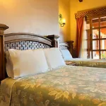 Hotel La Casa De Mama