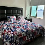 Bonito Departamento A Pie De Playa En Manzanillo