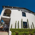 La Marina Inn