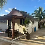 Casa Las Palmas Playa La Saladita
