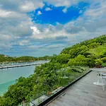 Niru Ocean Suites By Binniguenda