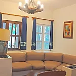 Casa De Las Conchas Cuernavaca