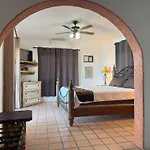 Agave Hotel Club