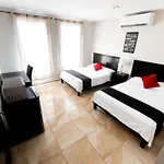 Boca Inn Hotel & Suites