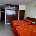 Hotel Royalty