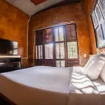 Hotel \