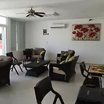 Hotel Isleno