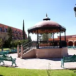 Hotel Casa Grande Y Centro De Negocios