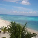 Beachouse Dive Hostel Cozumel