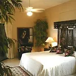 Plaza Nautica Condominiums