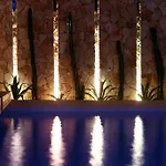 Mosquito Beach Hotel