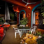 Palapas Resort