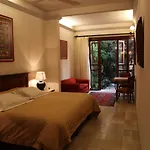Orchidelirium Casa Hotel & Salud Estetica