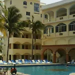 Costa Sol Hotel And Villas