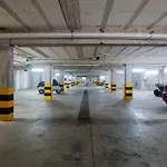 Riviera Towers 211