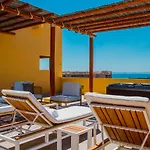 Puerta Cortes Residences: Las Colinas