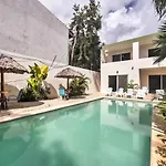Casa Esmeralda With Pool Access And Furnished Patio!