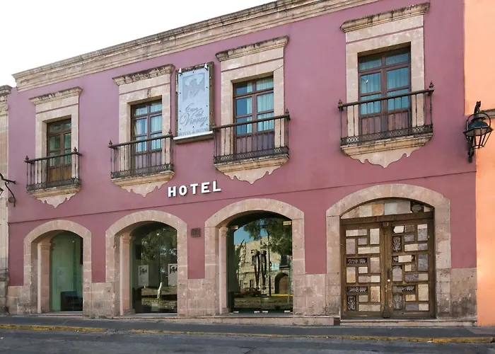 Hotel Casa Del Virrey & Suites