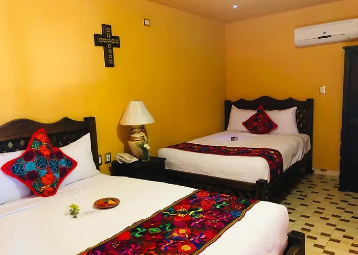 Camino Mexicano Hotel & Resort