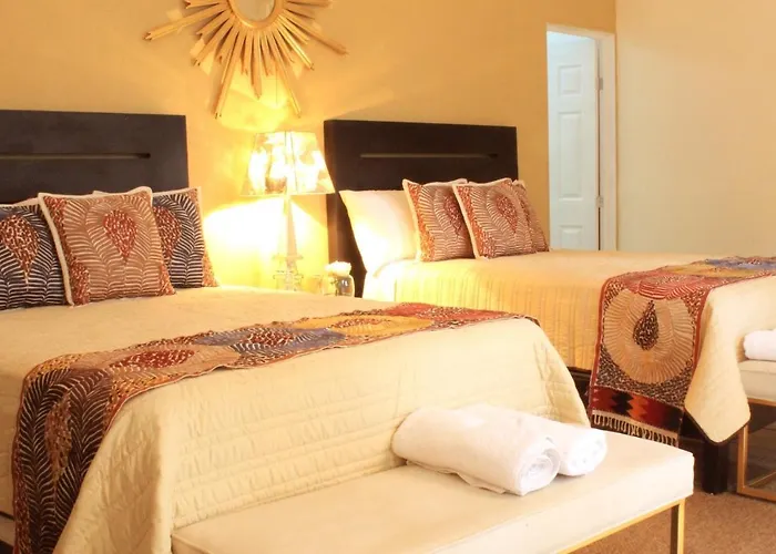 Lila Hotel