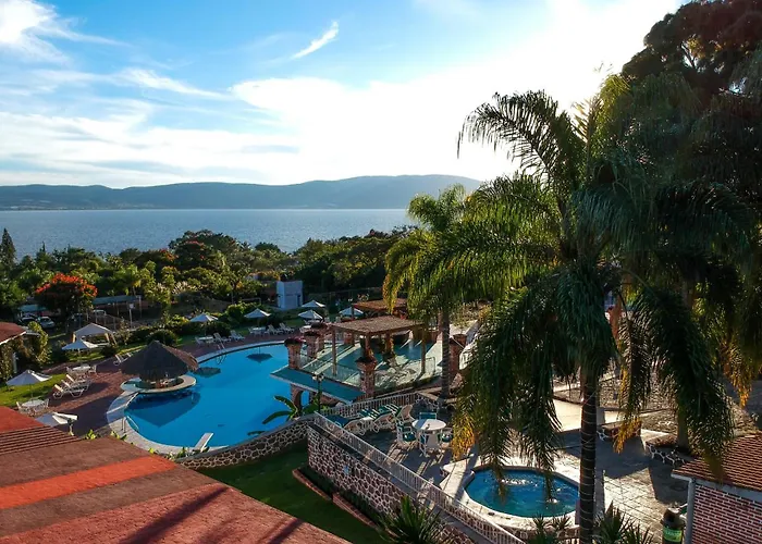 Mama Chuy Hotel & Villas