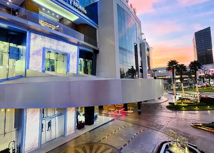 Safi Royal Luxury Metropolitan