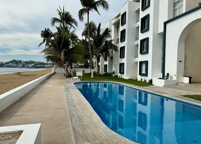 Bonito Departamento A Pie De Playa En Manzanillo