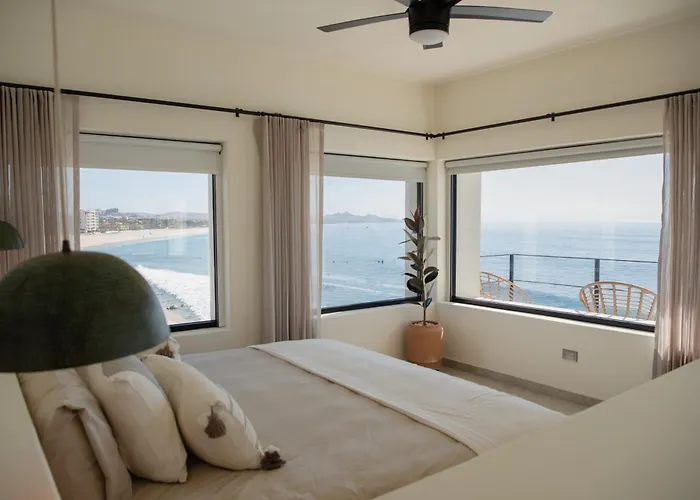 Cabo Break Hotel