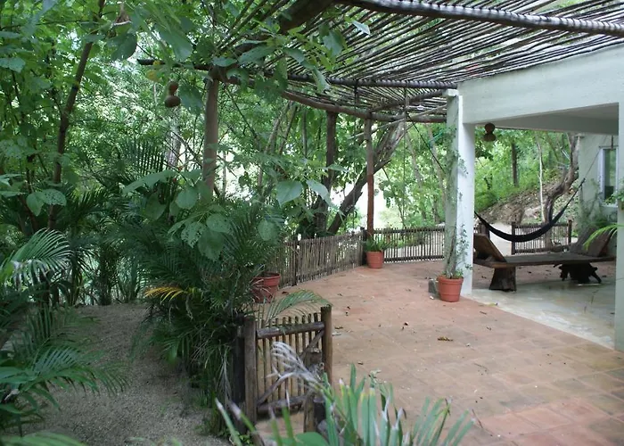 Casa Pauline Beach House (Adults Only)