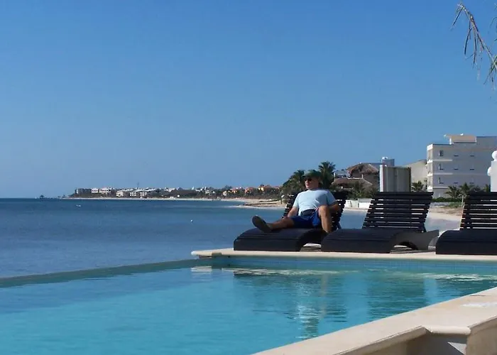 Condominios Lindos