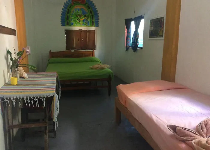 Casa Gundi Y Tomas